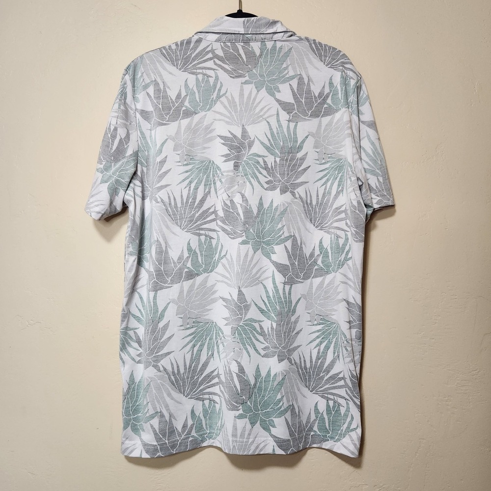 Travis Mathew Golf Polo Shirt Short Sleeve Size Large‎ Succulent Pattern - Picture 6 of 8